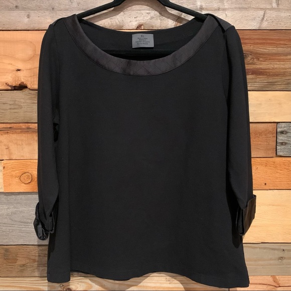 CHANEL Tops - CHANEL Black Boatneck Uniform CC Logo Top Size XL